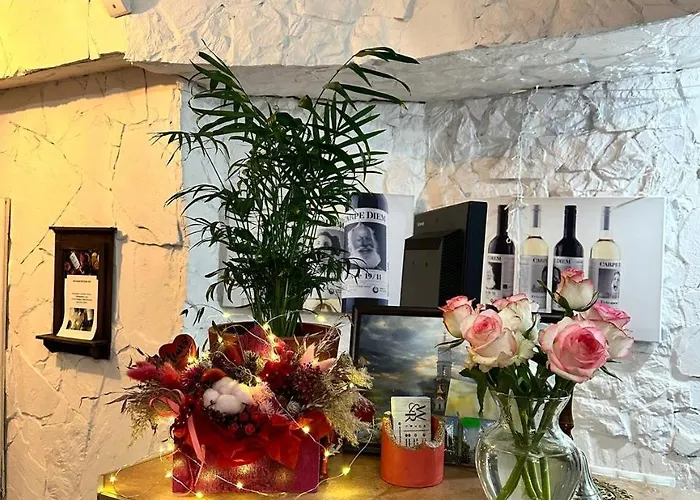 Wine & Rose Boutique Hotel Харків